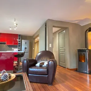 T4 de 90m2 pour 6P. 3 chambres. Jardin partagé. Wifi. Parking. , Cauterets France